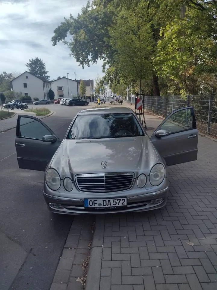 Mercedes-Benz E 200 Kompressor