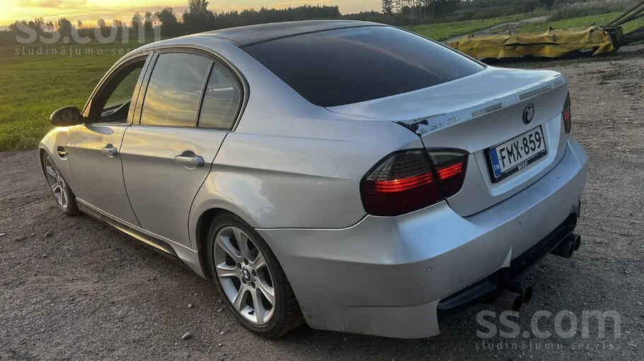 BMW 330I 2006 photo 3