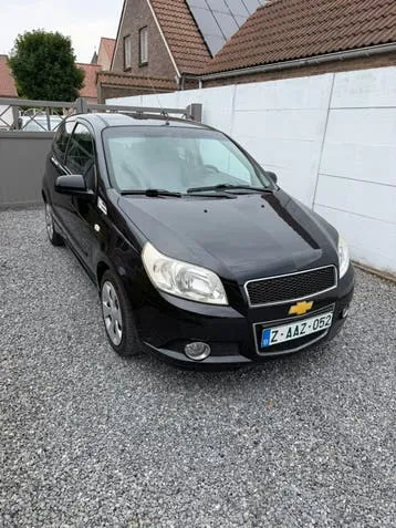 Chevrolet Aveo 2010 photo 2