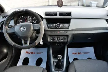 Skoda Fabia 2015 photo 2