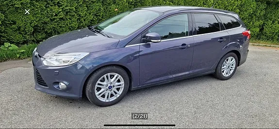Ford Focus 2012 photo 2