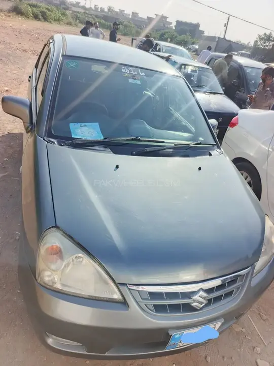 Suzuki Liana