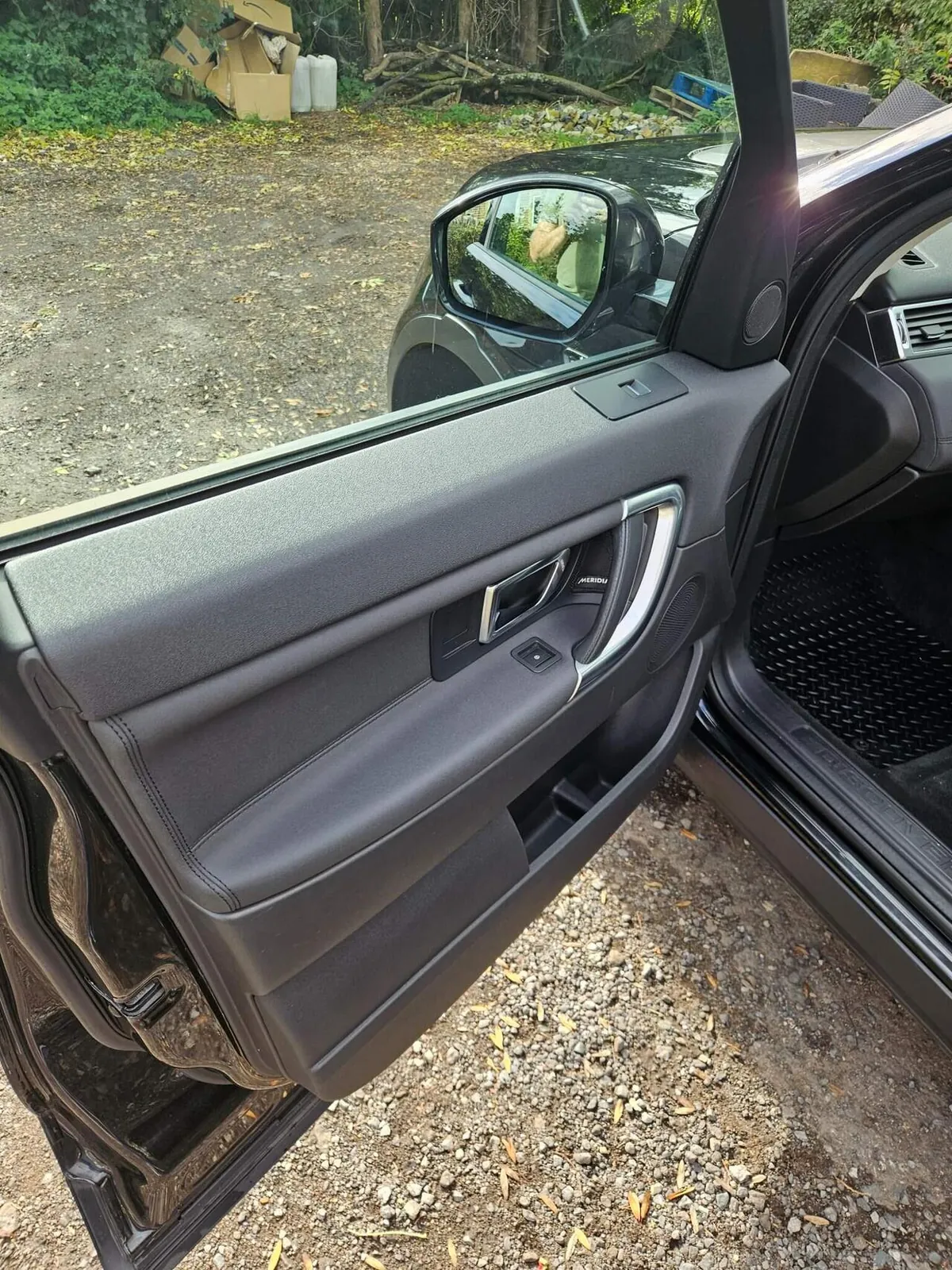 Land Rover Discovery Sport 2017 photo 2