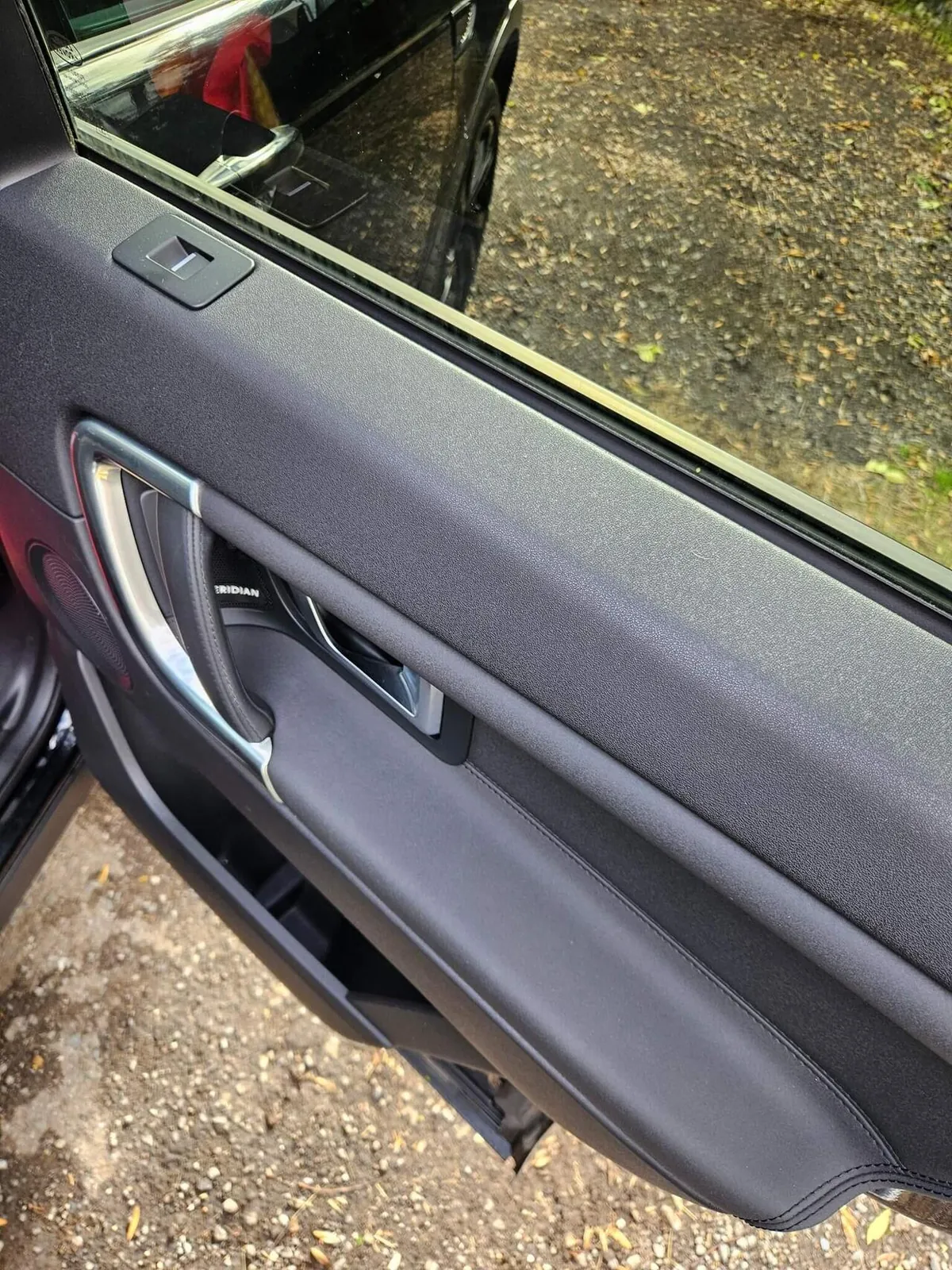 Land Rover Discovery Sport 2017 photo 4