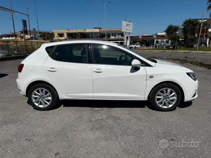 Seat Ibiza 2014 photo 4