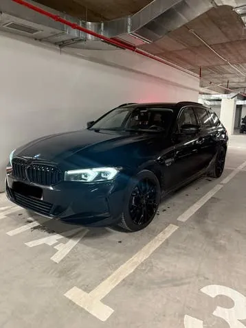 BMW 320E