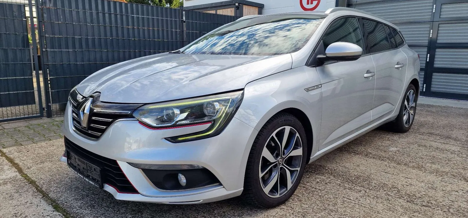 Renault Megane 2018 photo 3