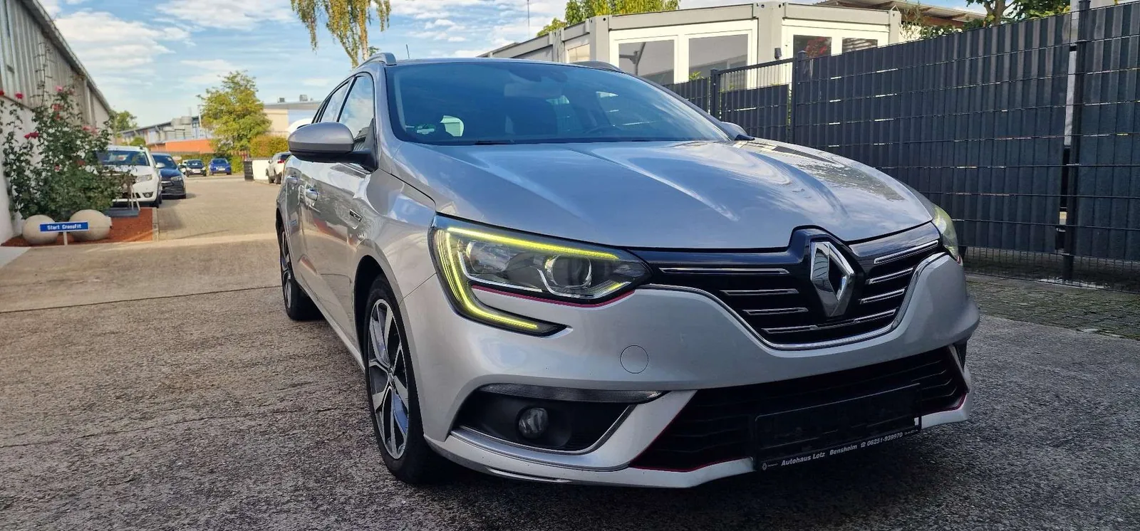 Renault Megane 2018 photo 2
