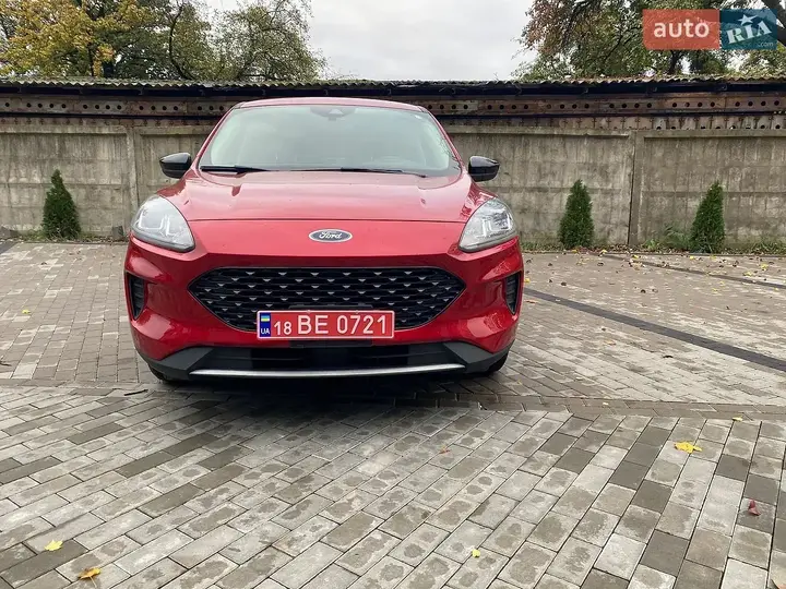 Ford Escape 2020 photo 2