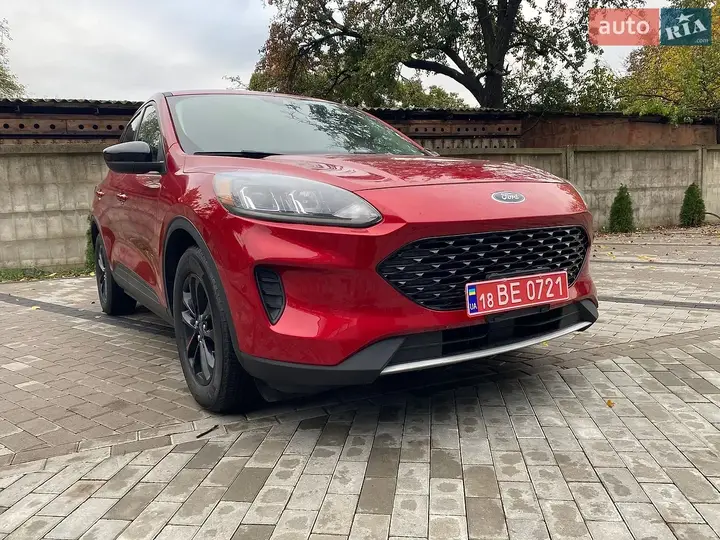 Ford Escape 2020 photo 3