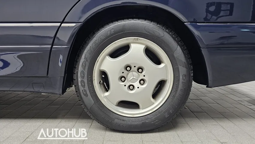 Mercedes-Benz S-Class 1996 photo 5