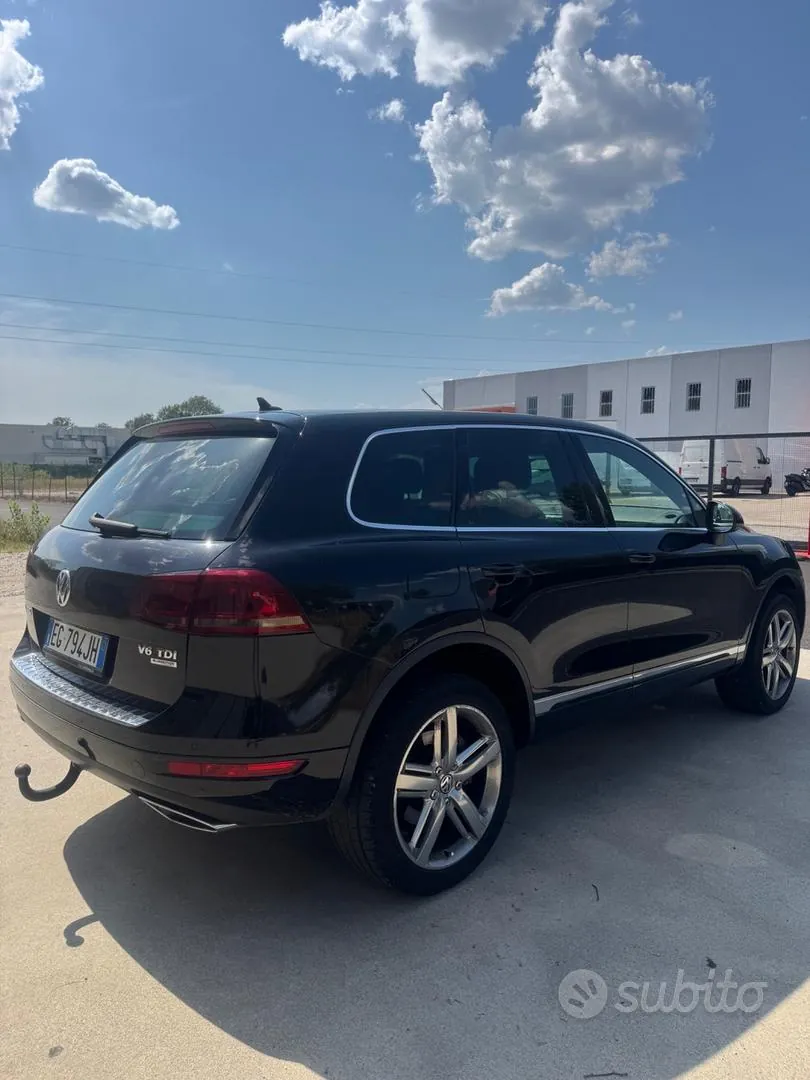 Volkswagen Touareg 2012 photo 4