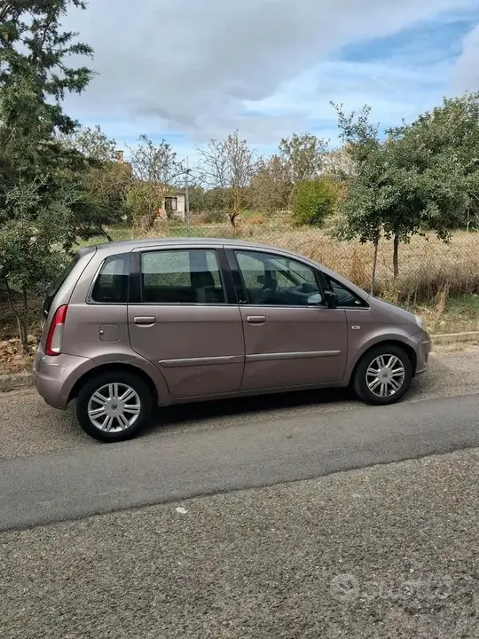 Lancia Musa 2008 photo 3