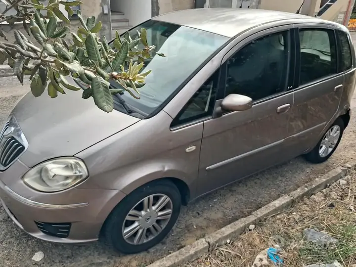 Lancia Musa 2008 photo 5