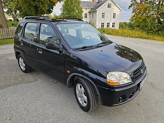 Suzuki Ignis 2006 photo 2