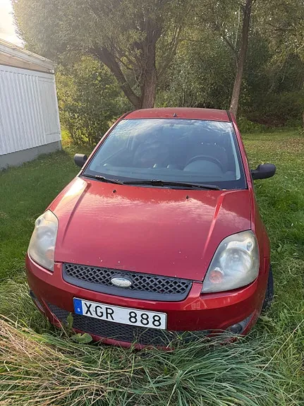 Ford Fiesta 2006 photo 2
