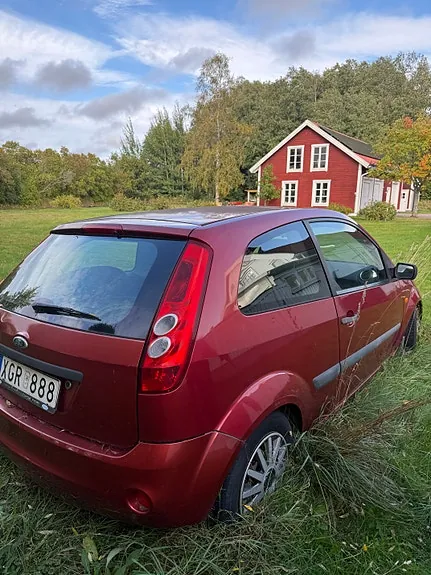 Ford Fiesta 2006 photo 4