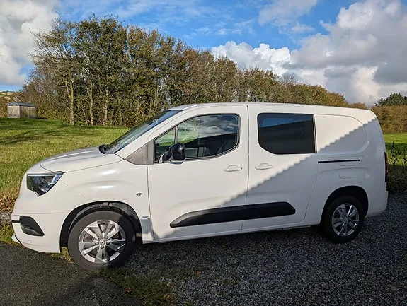 Opel Combo 2022 photo 2