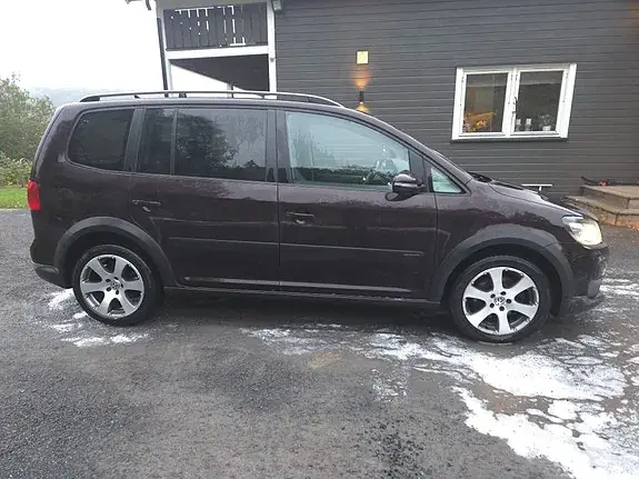 Volkswagen Touran 2014 photo 4