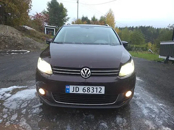 Volkswagen Touran 2014 photo 2