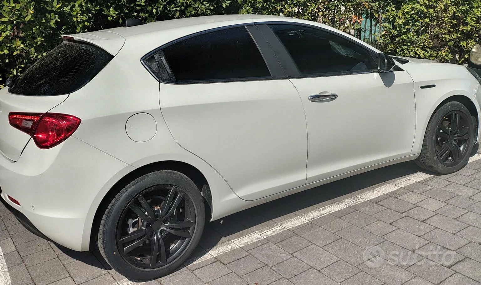 Alfa Romeo Giulietta 2014 photo 3