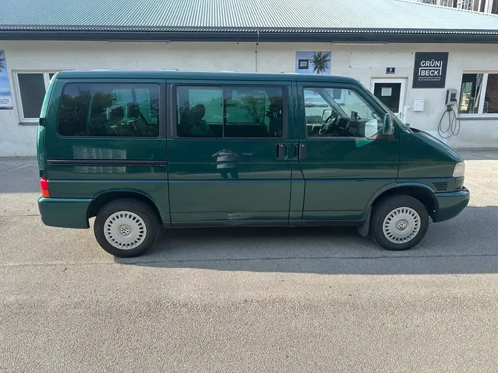 Volkswagen Caravelle 2000 photo 3