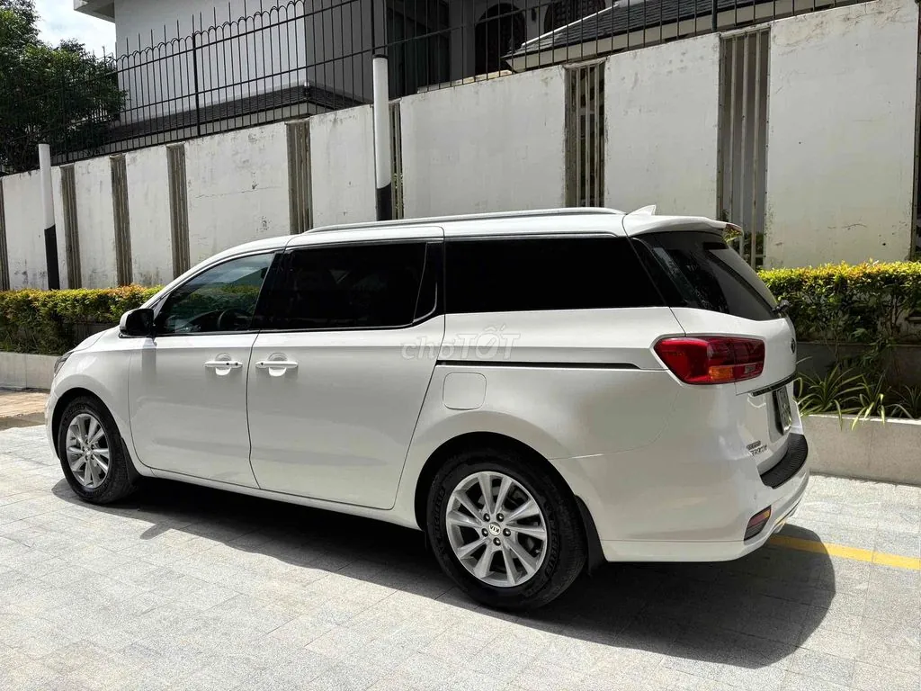 Kia Sedona 2019 photo 3