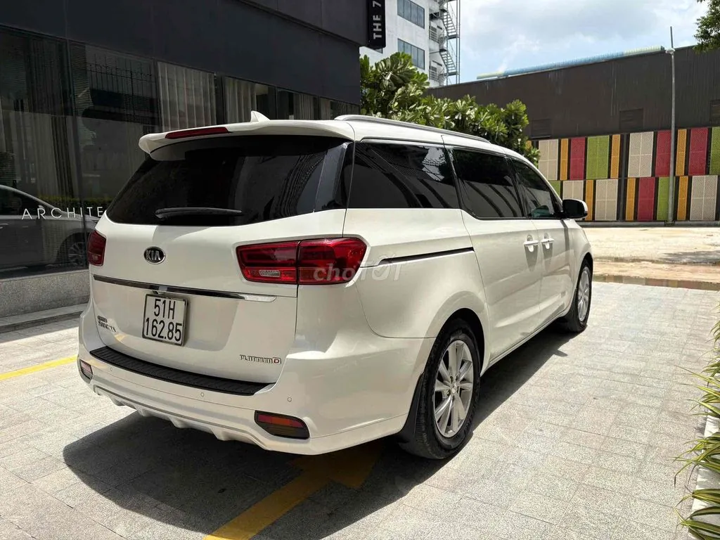 Kia Sedona 2019 photo 2