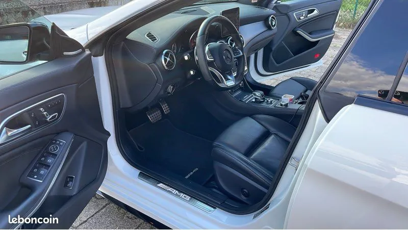 Mercedes-Benz Cla 45 Amg 2019 photo 3