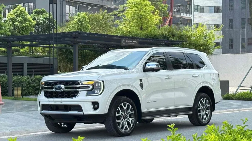 Ford Everest 2022 photo 3
