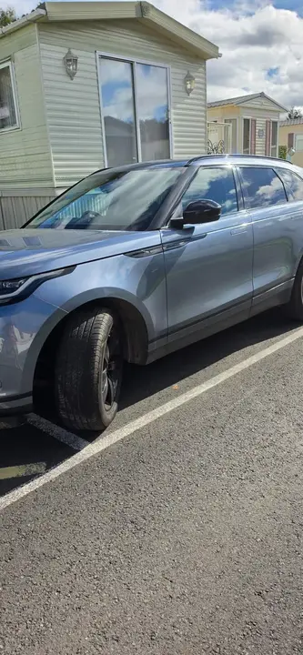 Land Rover Range Rover Velar 2019 photo 2