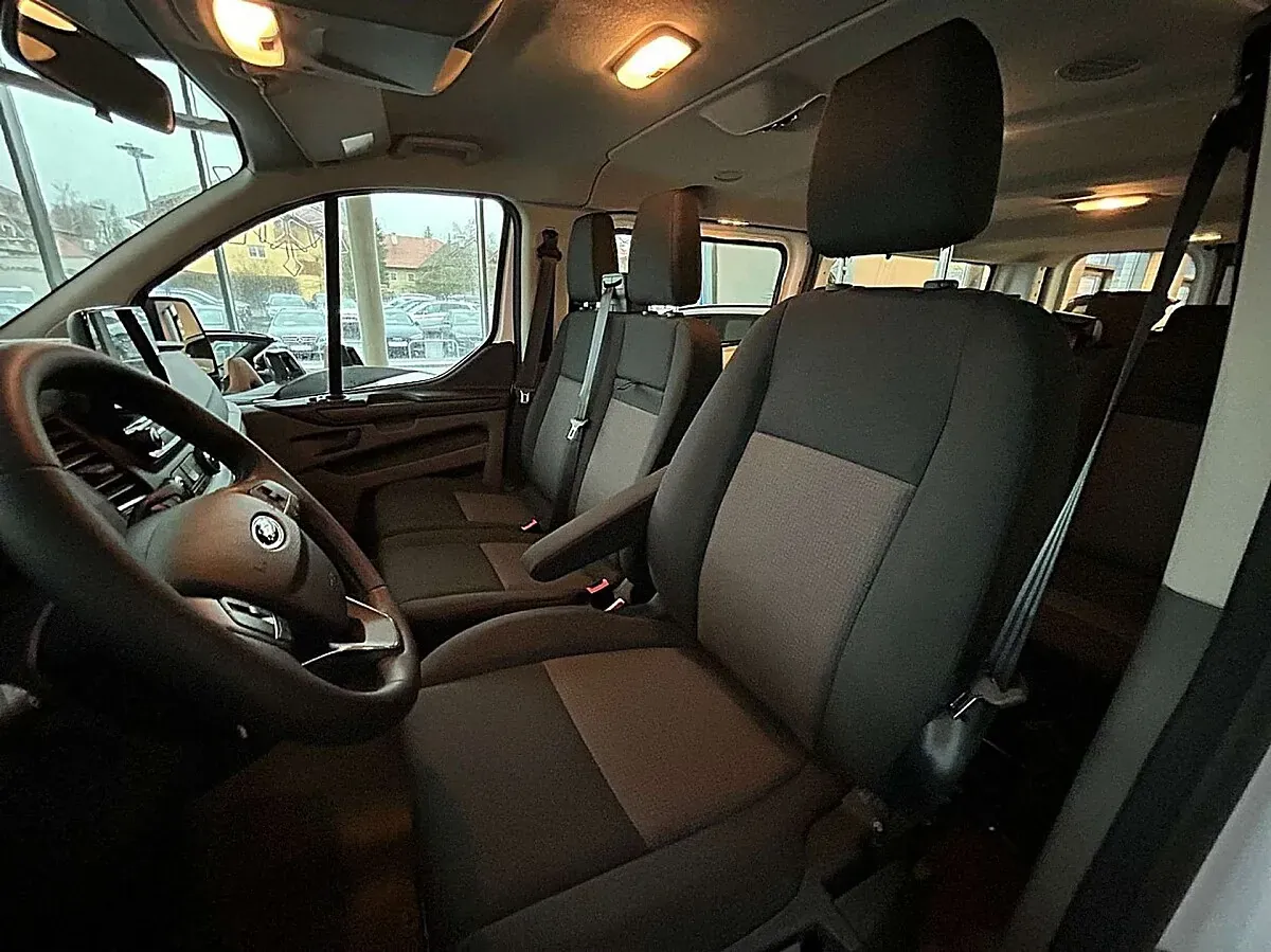 Ford Transit Custom 2023 photo 3