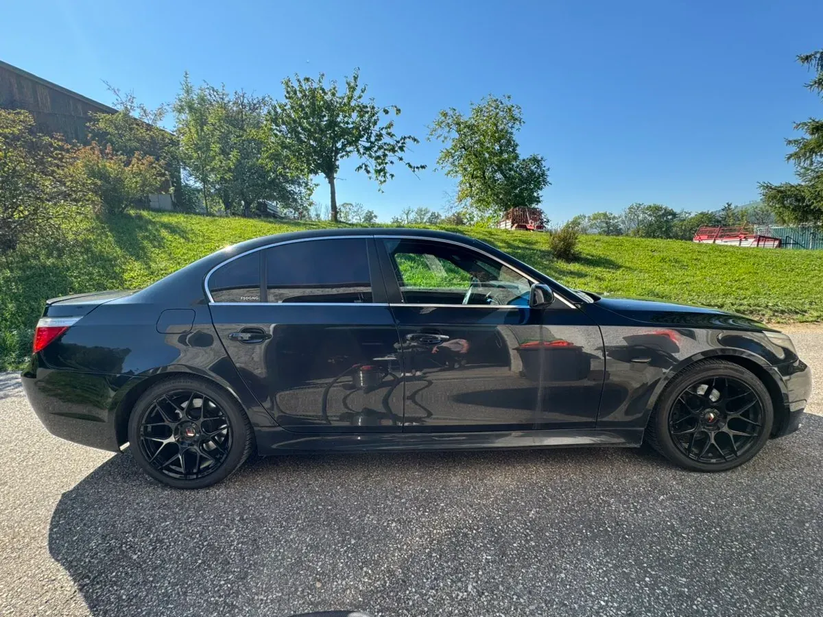 BMW 5 Series 2008 photo 3