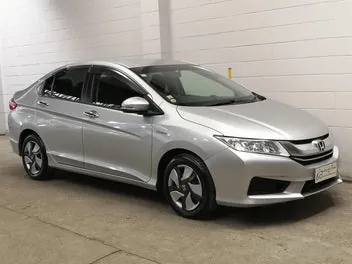 Honda Grace 2017 photo 2