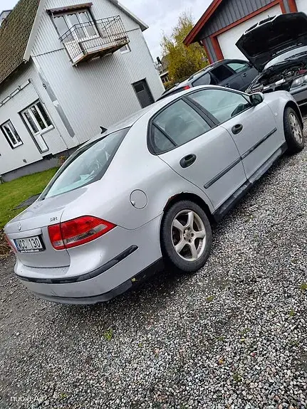 Saab 9-3 2004 photo 4
