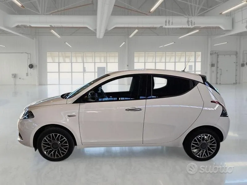 Lancia Ypsilon 2023 photo 5