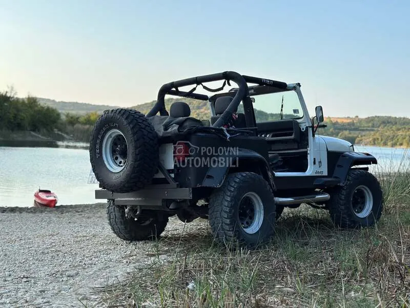 Jeep Wrangler 1990 photo 4