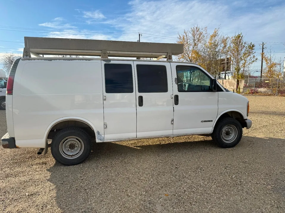 Chevrolet Express 2002 photo 3