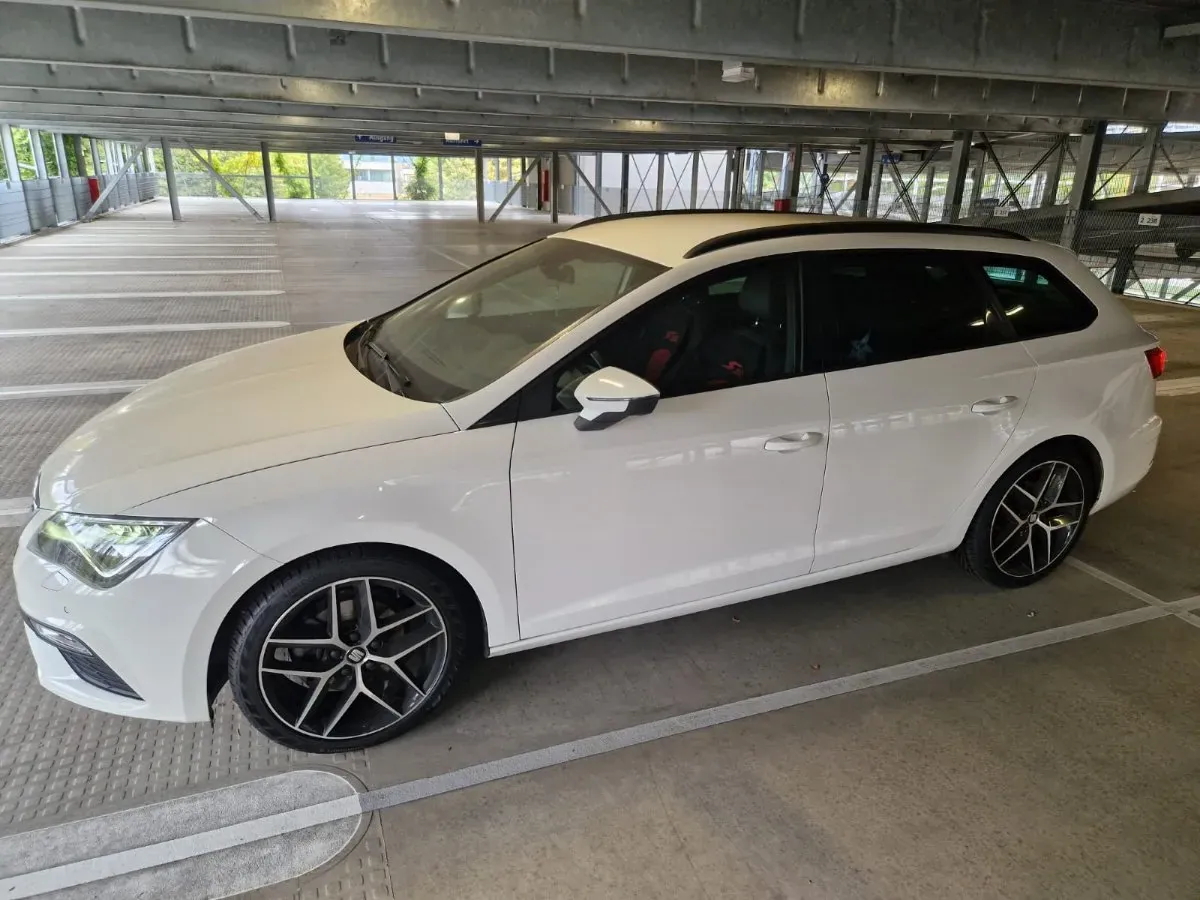 Seat Leon 2018 photo 2