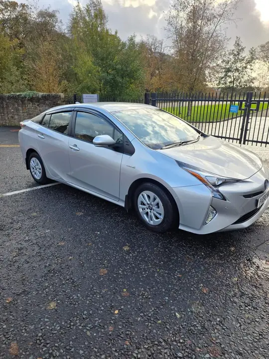 Toyota Prius 2016 photo 3
