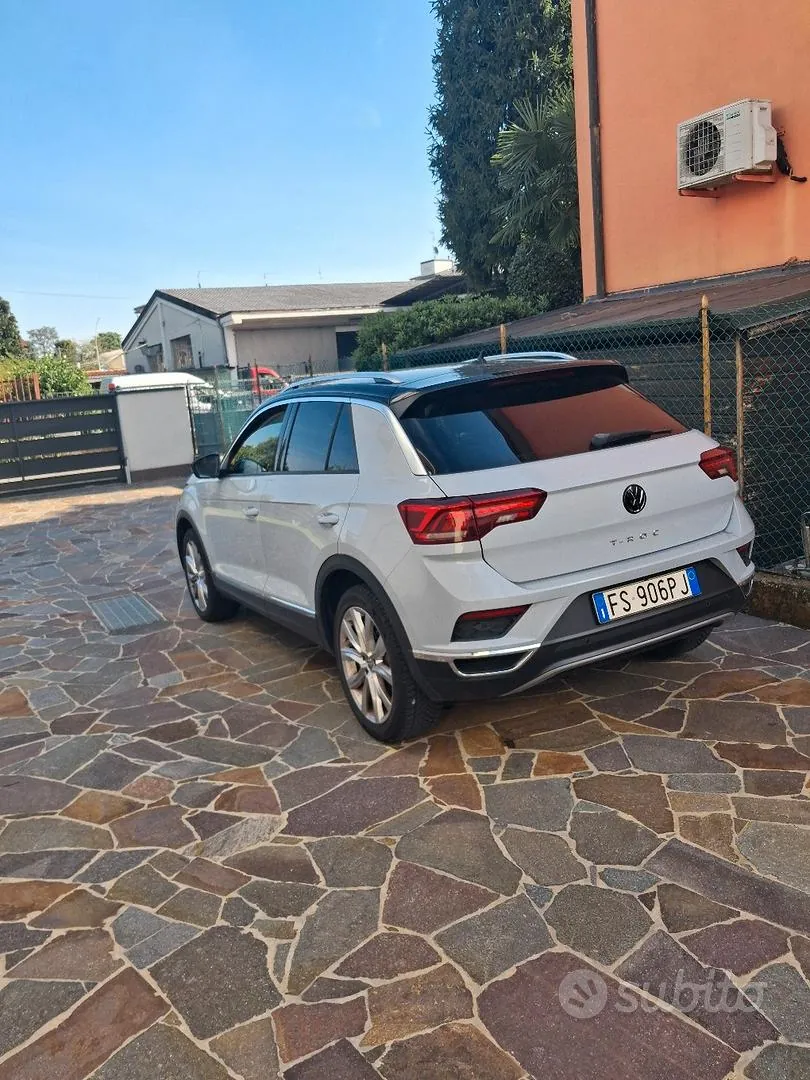 Volkswagen T-Roc 2018 photo 3