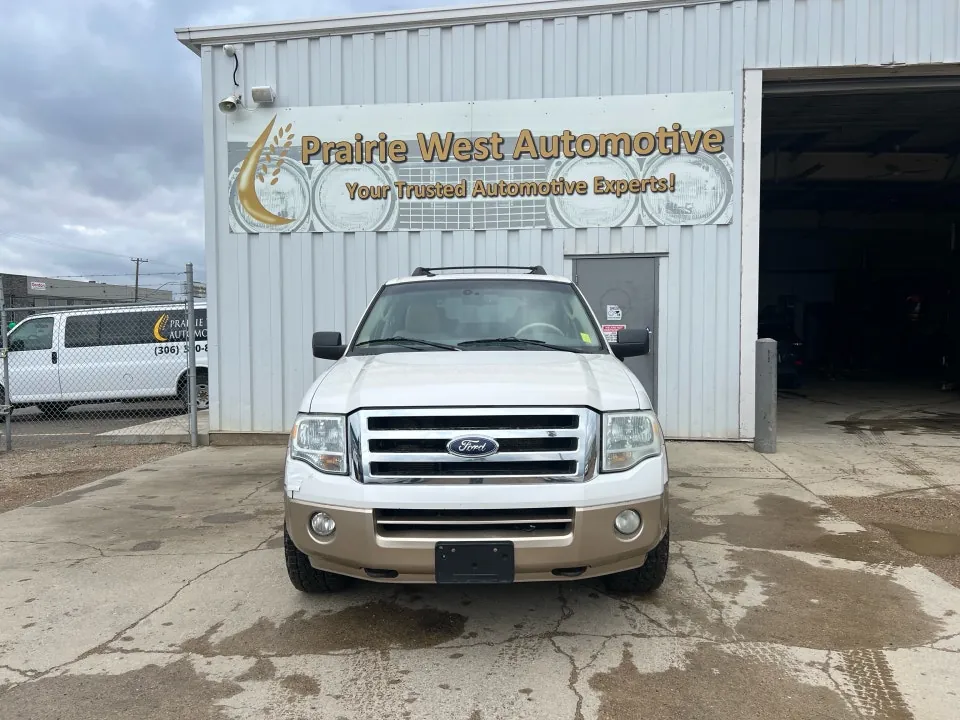 Ford Expedition 2011 photo 2