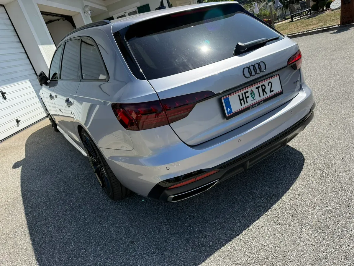 Audi A4 2020 photo 2