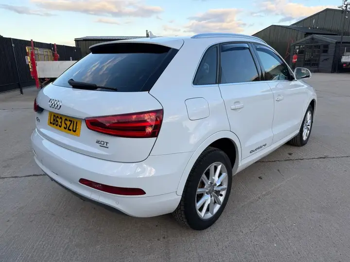Audi Q3 2013 photo 4