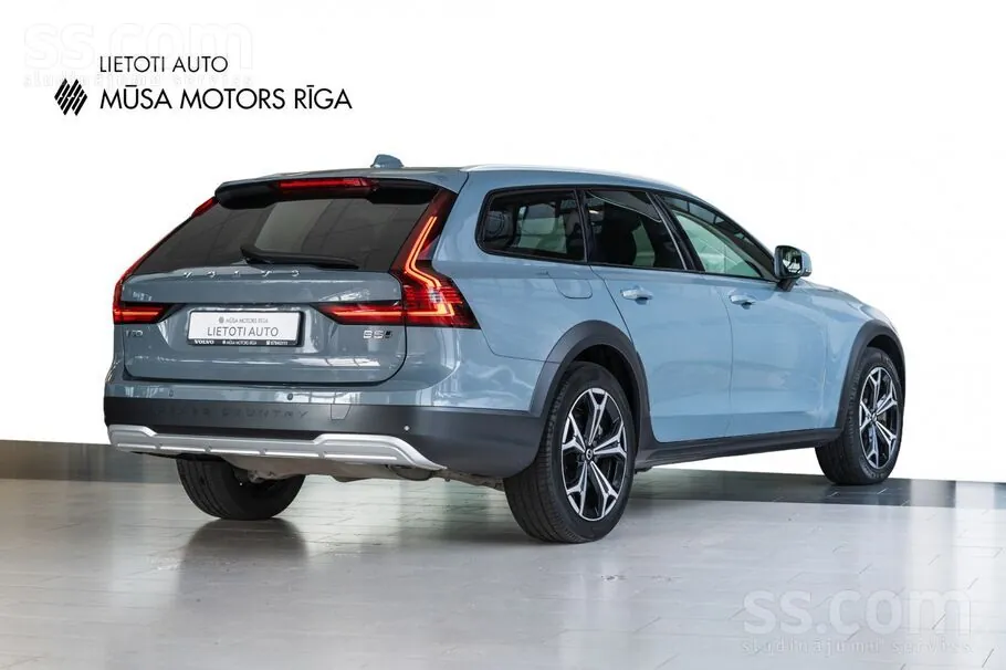 Volvo V90 2021 photo 2