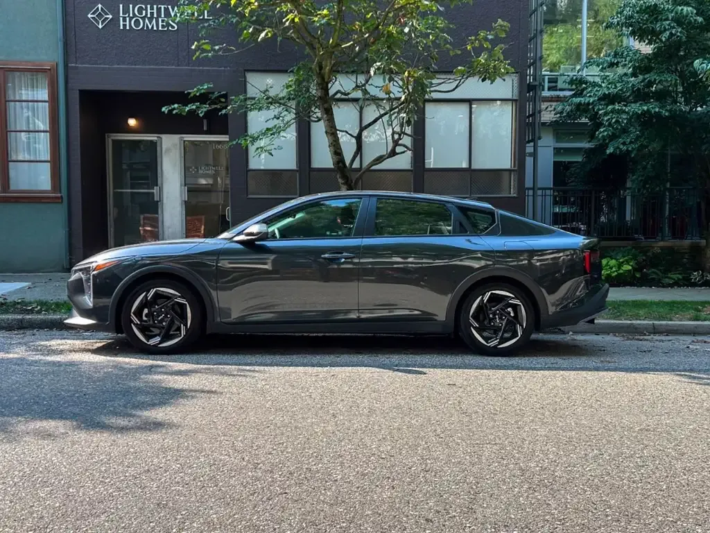 Kia K4 2025 photo 2