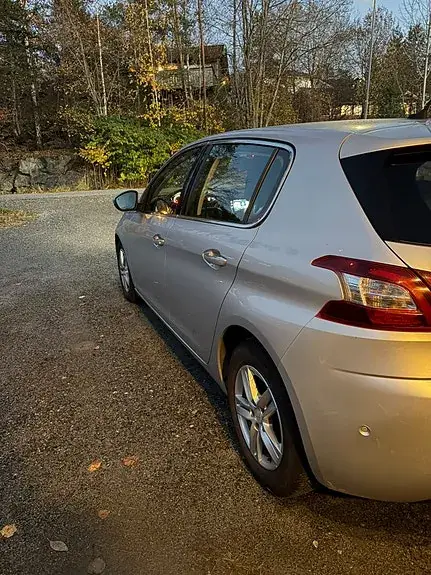 Peugeot 308 2015 photo 4