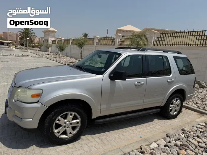 Ford Explorer 2010 photo 3