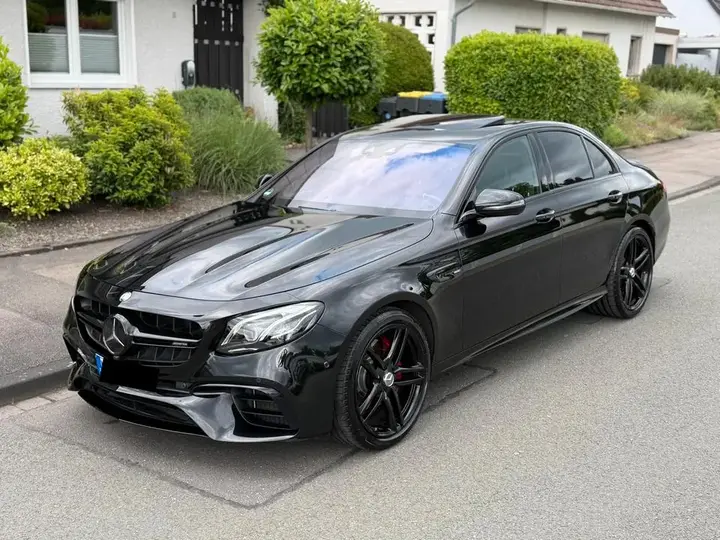 Mercedes-Benz E 63 Amg