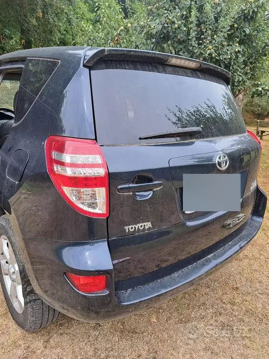 Toyota Rav4 2010 photo 4